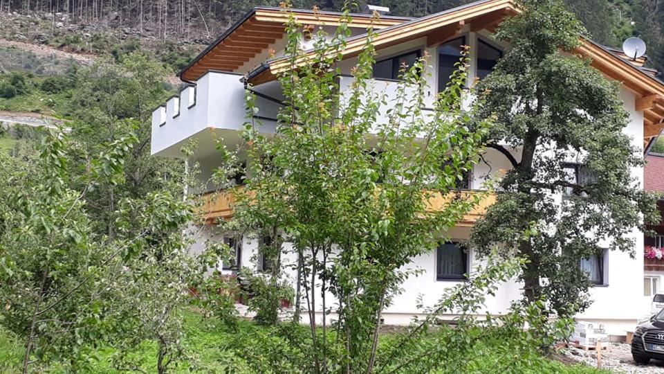 Alpen Apart Michael Mayrhofen Luaran gambar